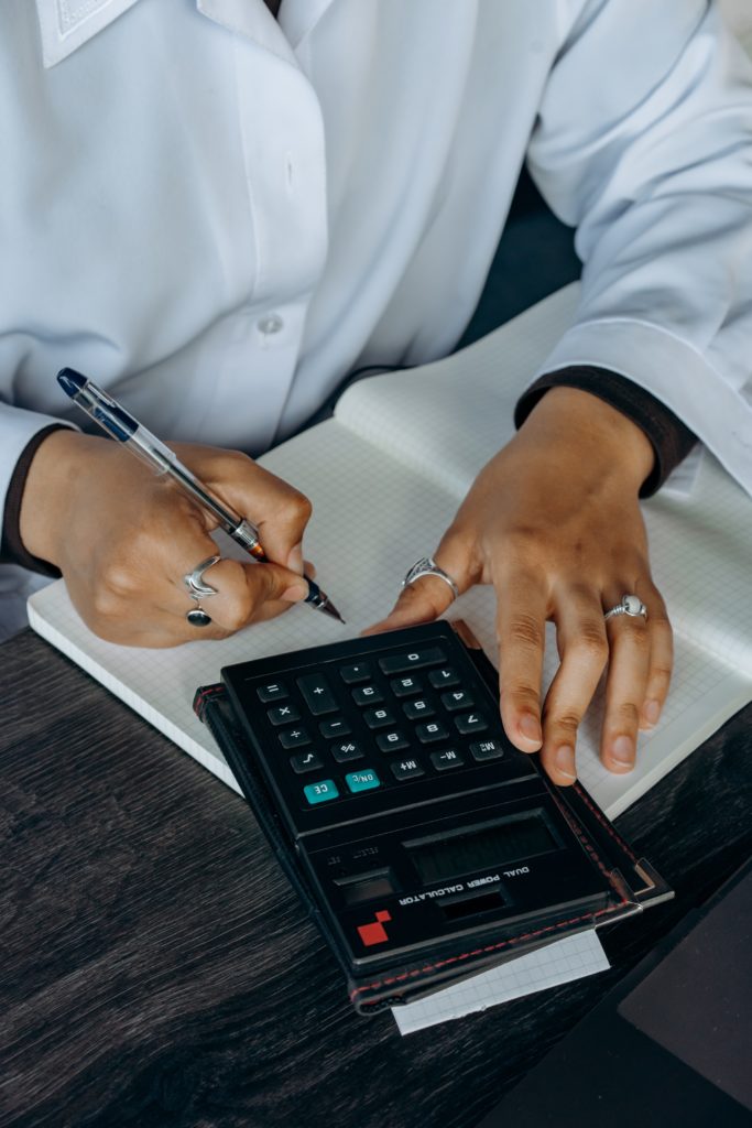 5 Reasons You May Need Financial Advisory Services