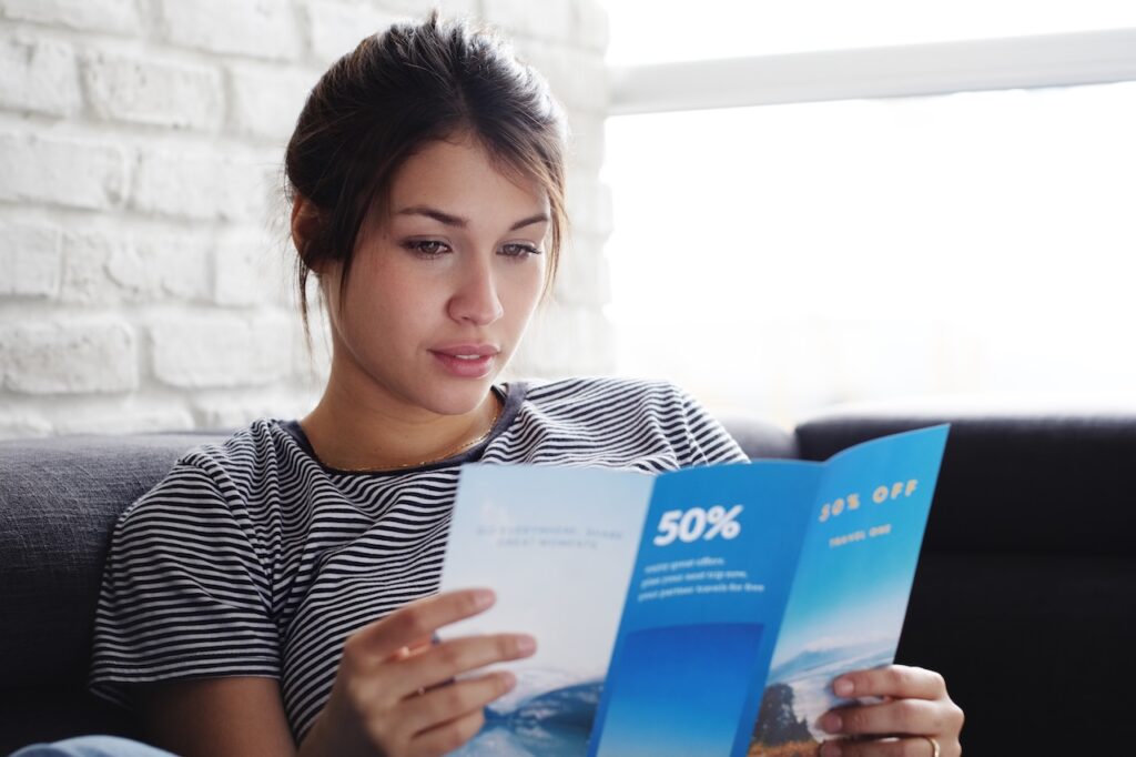 Brochures in the Digital Age: Why They Still Convert