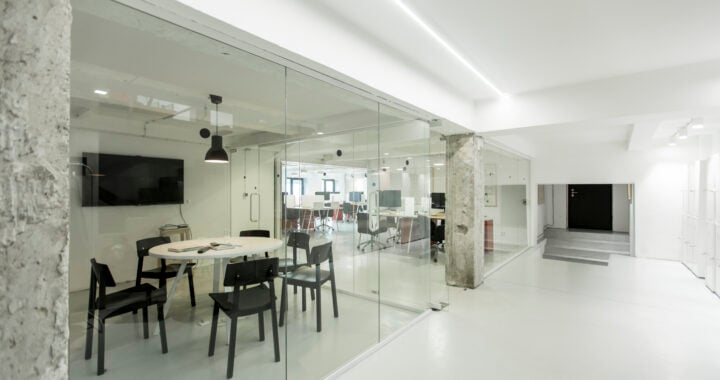 Can Glass Replace Traditional Walls in Commercial Buildings?