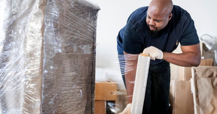 How Stretch Wrap Protects Products During Shipping