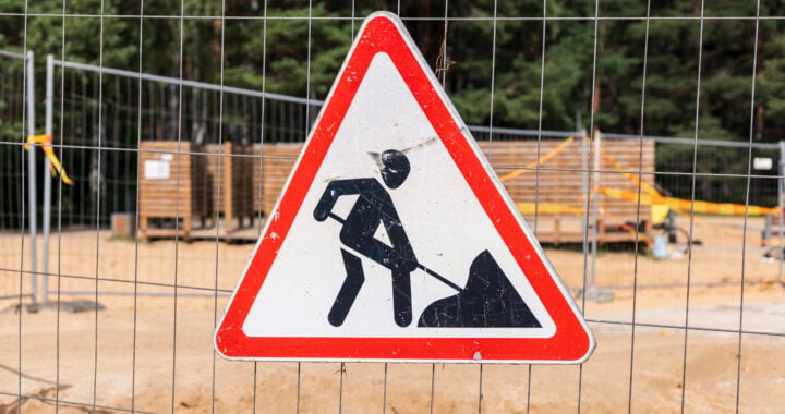 Designing High-Impact Construction Signs for Real Estate Developers
