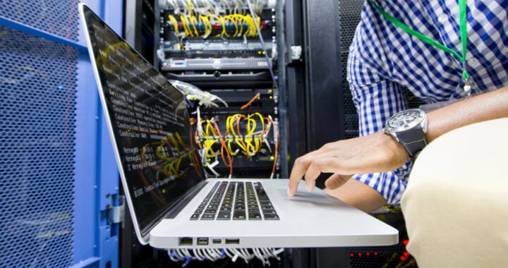 In-House IT vs Outsourced IT: How to Decide What Your Business Needs