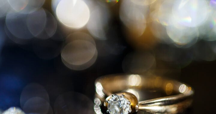 Bridal Jewelry Trends That Go With Your Ring